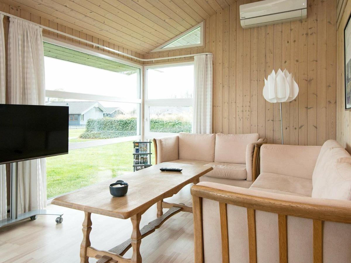 6 Person Holiday Home In Sj Lund Sjolund Eksteriør billede